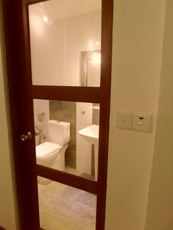 Nilas Guesthouse Hikkaduwa Δωμάτιο φωτογραφία