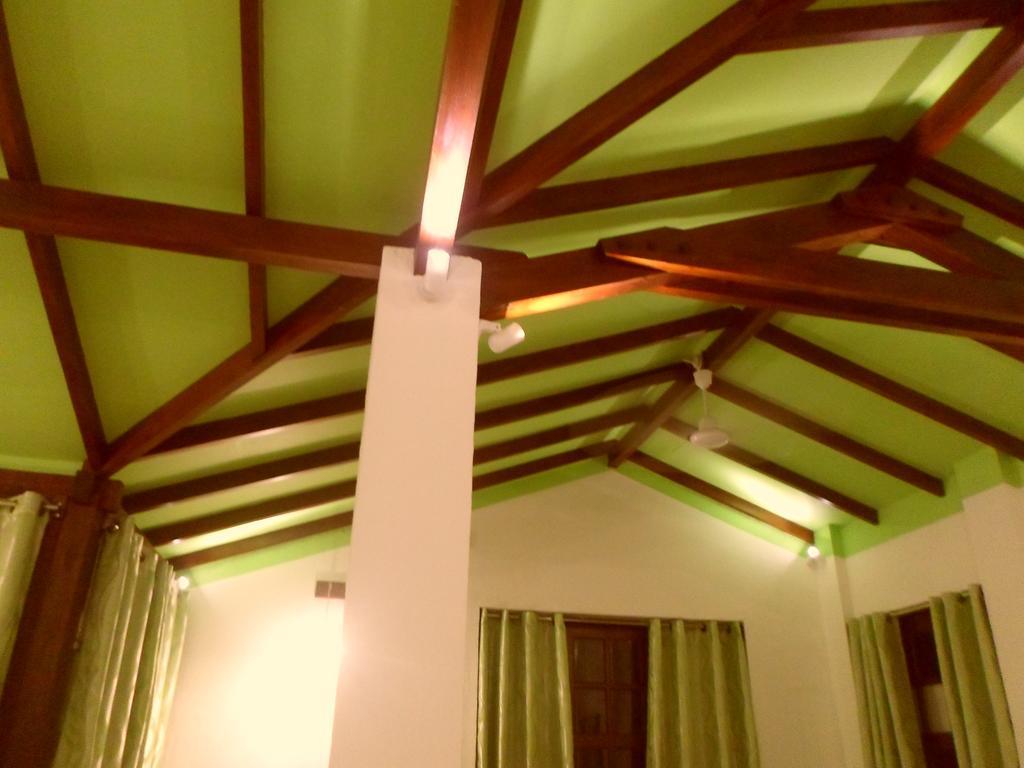 Nilas Guesthouse Hikkaduwa Δωμάτιο φωτογραφία